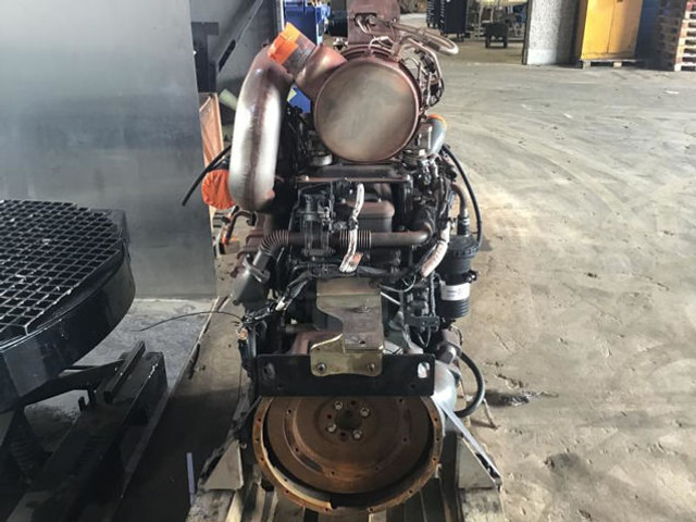 Двигатель Liebherr Powertech Engine: фото 6