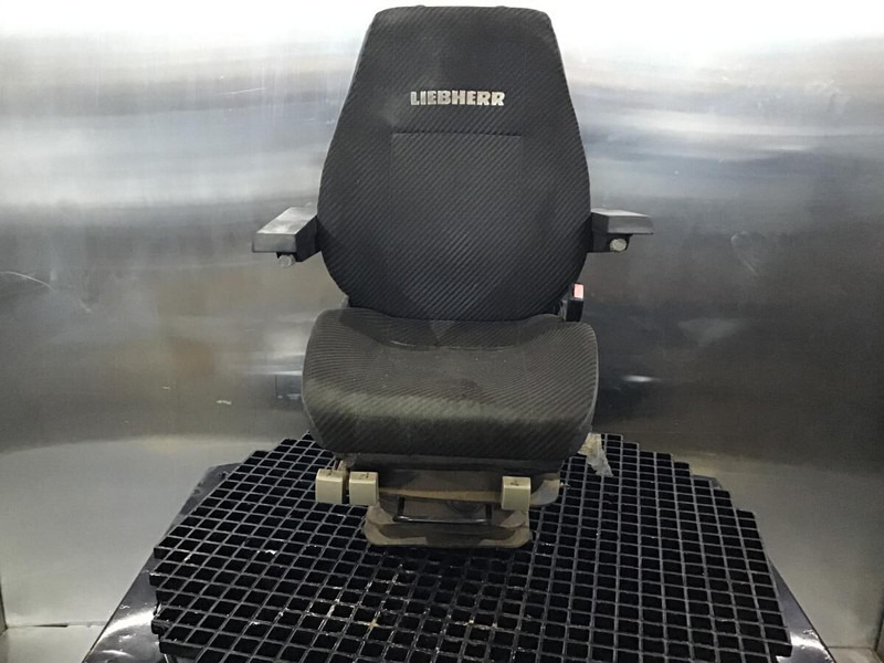 Liebherr R914B / A914C li / A934C Li / A924C Li / A916 / A924B Li / A924 li / A914 Li / A934B Li / A914B Li / R914 / R944C Li / R924 B / - Сиденье: фото 3 Liebherr R914B / A914C li / A934C Li / A924C Li / A916 / A924B Li / A924 li / A914 Li / A934B Li / A914B Li / R914 / R944C Li / R924 B / - Сиденье: фото 3