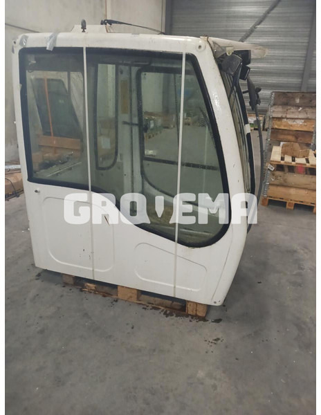 Liebherr R914B / R904 / A904 Li / A924B Li / A924 li / A914 Li / A934 Li / A934B Li / A944B Li / A914B Li / R914 / R924 / R924 B / R934 - Кабина и интерьер: фото 1 Liebherr R914B / R904 / A904 Li / A924B Li / A924 li / A914 Li / A934 Li / A934B Li / A944B Li / A914B Li / R914 / R924 / R924 B / R934 - Кабина и интерьер: фото 1