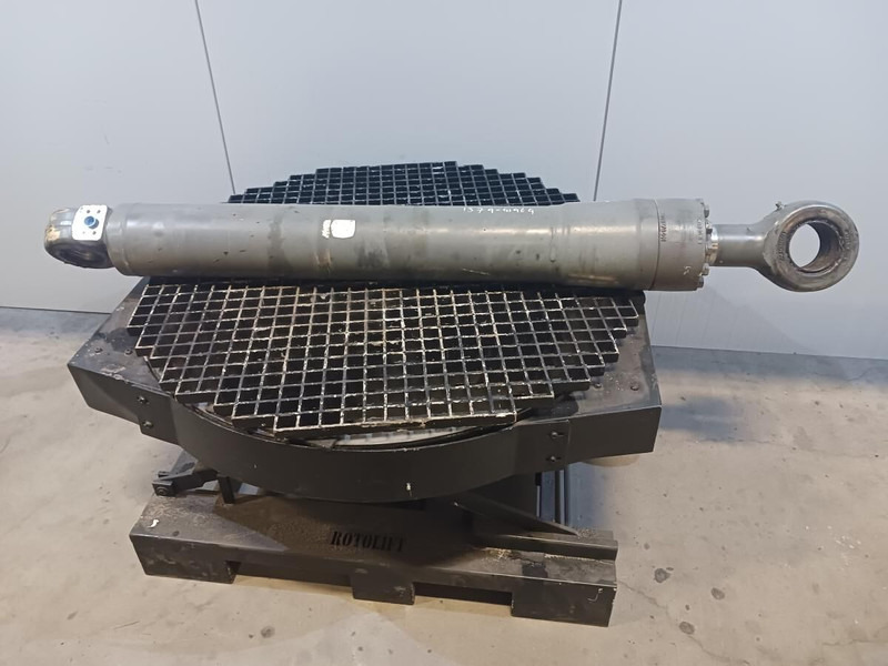 Liebherr R922 LC / R922 NLC / R922 SLC / R922 XLC - Гидравлический цилиндр: фото 1 Liebherr R922 LC / R922 NLC / R922 SLC / R922 XLC - Гидравлический цилиндр: фото 1