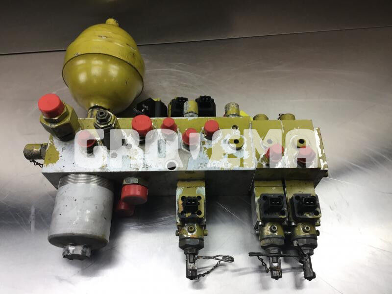 Liebherr R934B / R974B / R974 / R964B - Гидравлика: фото 3 Liebherr R934B / R974B / R974 / R964B - Гидравлика: фото 3