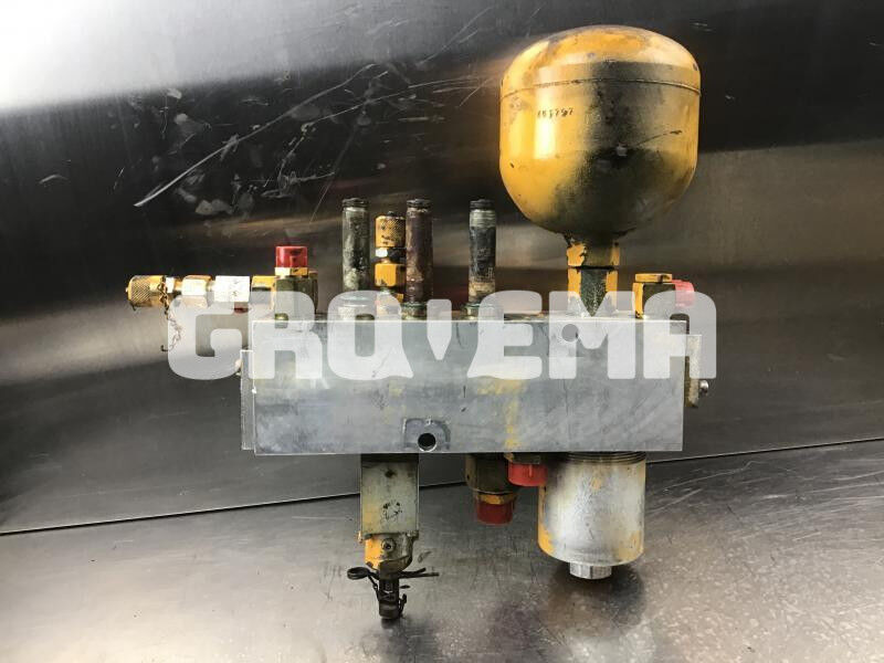 Liebherr R934B / R974B / R974 / R964B - Гидравлика: фото 2 Liebherr R934B / R974B / R974 / R964B - Гидравлика: фото 2