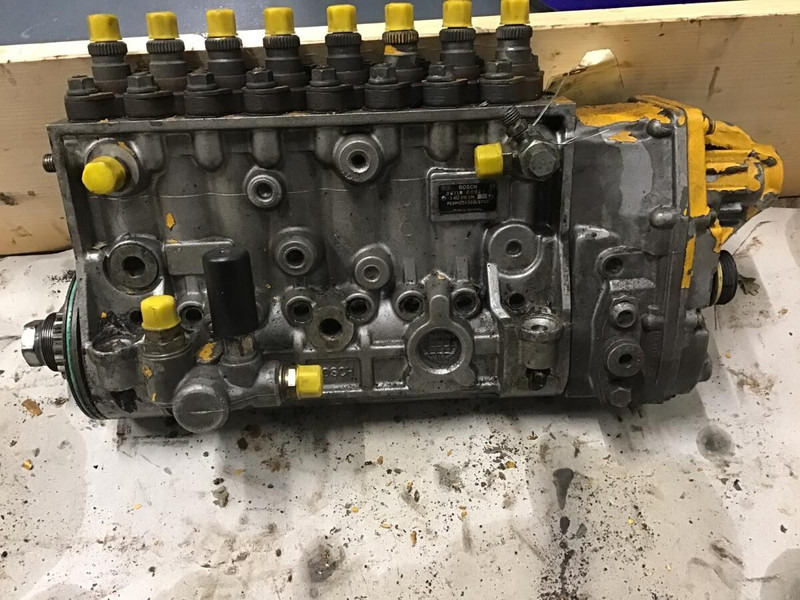 Liebherr R944 / R974 / R954 / R964 / PR764 / D9408TIE - Топливный насос: фото 1 Liebherr R944 / R974 / R954 / R964 / PR764 / D9408TIE - Топливный насос: фото 1