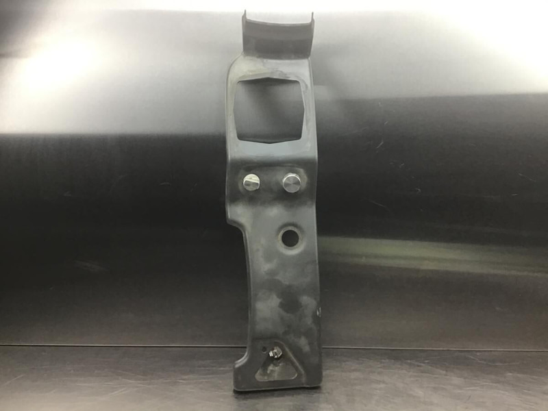 Liebherr R956 / R926 LC / R926 NLC - Бампер: фото 1 Liebherr R956 / R926 LC / R926 NLC - Бампер: фото 1