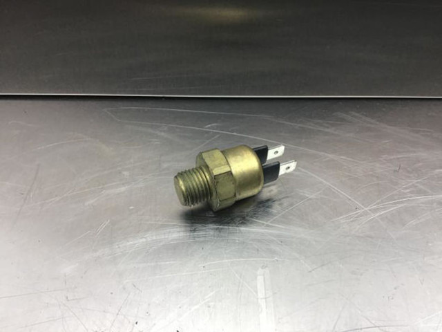 Liebherr Thermal Switch - Двигатель и запчасти: фото 5 Liebherr Thermal Switch - Двигатель и запчасти: фото 5