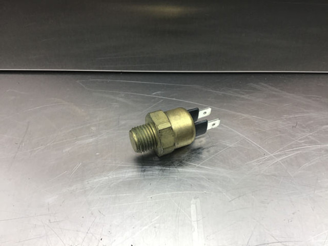 Liebherr Thermal Switch - Двигатель и запчасти: фото 2 Liebherr Thermal Switch - Двигатель и запчасти: фото 2