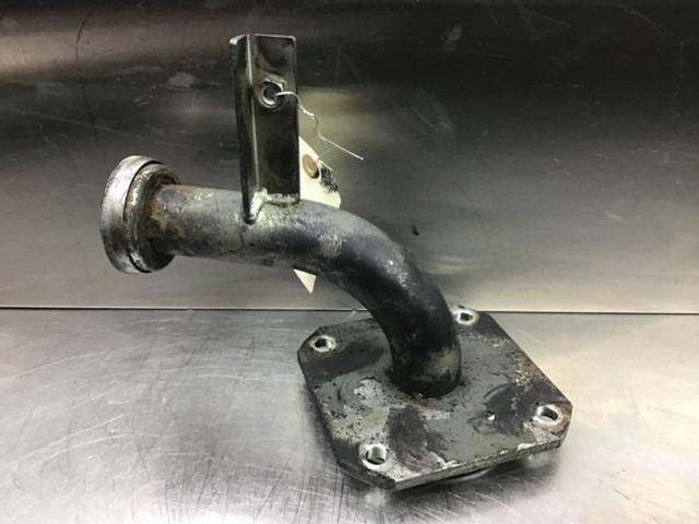 Liebherr oil filler neck - Двигатель и запчасти: фото 1 Liebherr oil filler neck - Двигатель и запчасти: фото 1