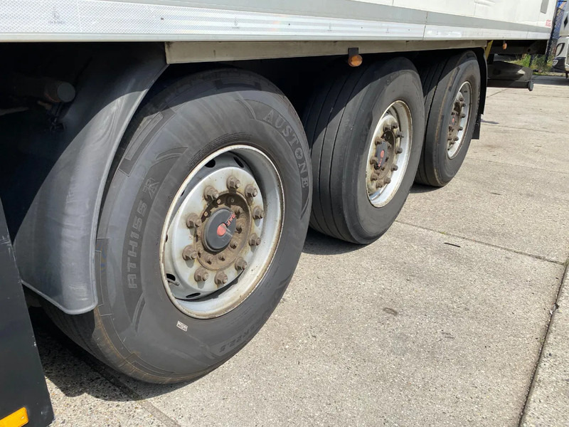 Полуприцеп-рефрижератор Kögel S24-4 Frigo / Vector 1350 / SAF + Disc / 1x Lift Axle: фото 8 Полуприцеп-рефрижератор Kögel S24-4 Frigo / Vector 1350 / SAF + Disc / 1x Lift Axle: фото 8