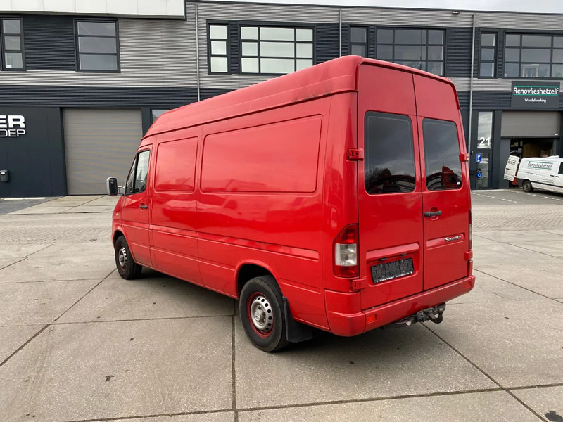Mercedes-Benz Sprinter 311 CDI-D - Цельнометаллический фургон: фото 4 Mercedes-Benz Sprinter 311 CDI-D - Цельнометаллический фургон: фото 4