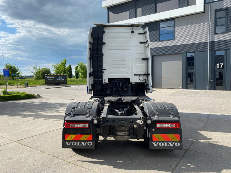 Volvo FH 13.500 Globetrotter XL / I-Park Cool / 2x Tank / Euro 6D - Тягач: фото 5 Volvo FH 13.500 Globetrotter XL / I-Park Cool / 2x Tank / Euro 6D - Тягач: фото 5