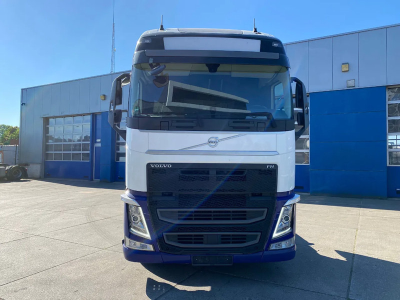 Volvo FH 13.500 Globetrotter XL / I-Park Cool / 2x Tank / Euro 6D - Тягач: фото 2 Volvo FH 13.500 Globetrotter XL / I-Park Cool / 2x Tank / Euro 6D - Тягач: фото 2