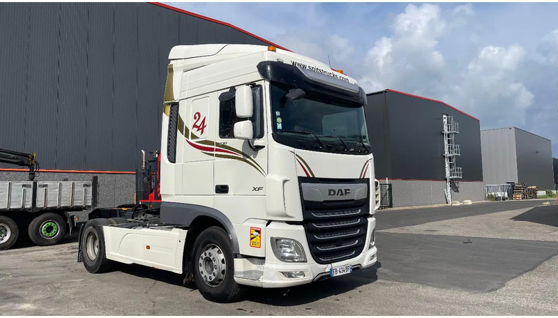 DAF XF 530 Retarder+Refrigerator +2 Beds - Тягач: фото 3 DAF XF 530 Retarder+Refrigerator +2 Beds - Тягач: фото 3