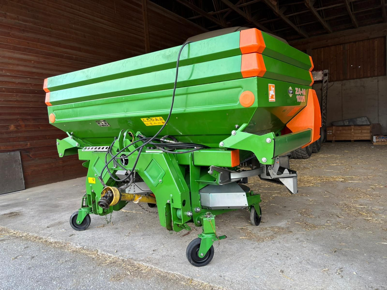 Amazone Amazone ZAM 1001 Wiegestreuer - Разбрасыватель удобрений: фото 1 Amazone Amazone ZAM 1001 Wiegestreuer - Разбрасыватель удобрений: фото 1