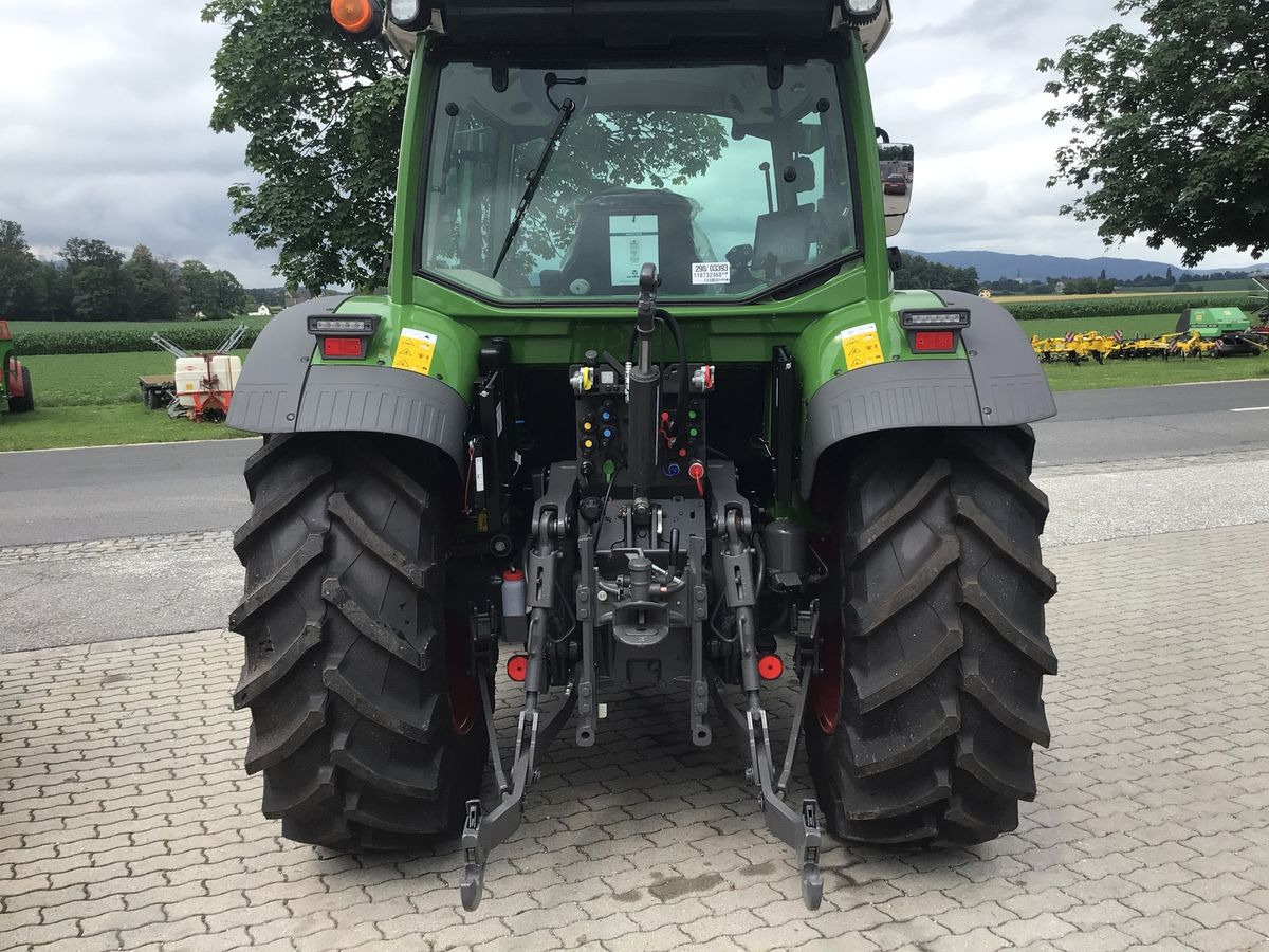 Fendt 211 Vario (FendtONE) - Трактор: фото 4 Fendt 211 Vario (FendtONE) - Трактор: фото 4