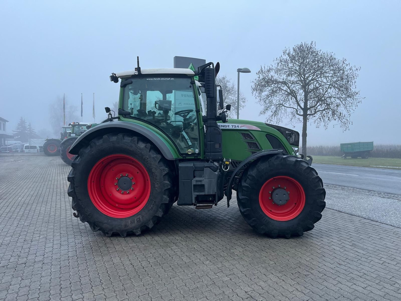 Fendt 724 Vario - Трактор: фото 3 Fendt 724 Vario - Трактор: фото 3