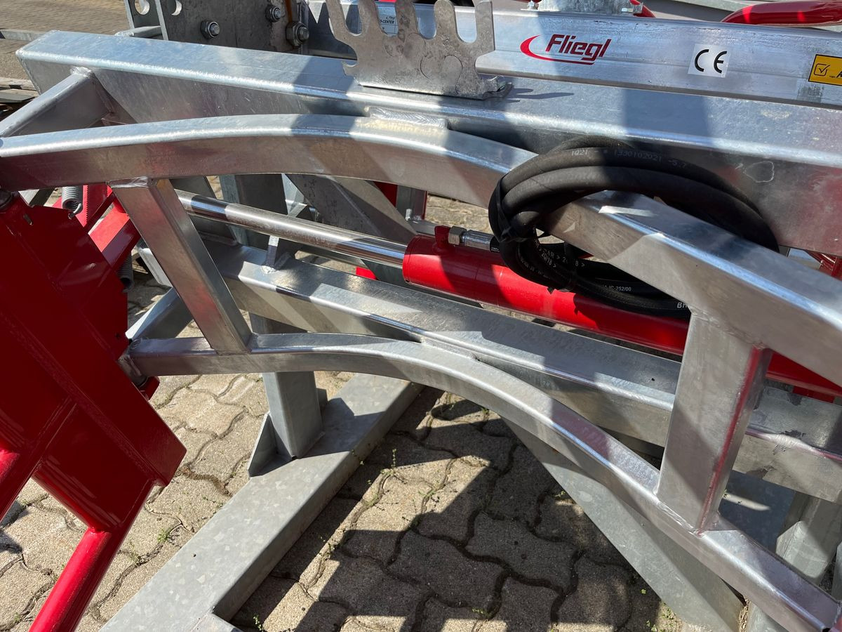 Fliegl Profi Combi - Захват для Сельскохозяйственной техники: фото 3 Fliegl Profi Combi - Захват для Сельскохозяйственной техники: фото 3