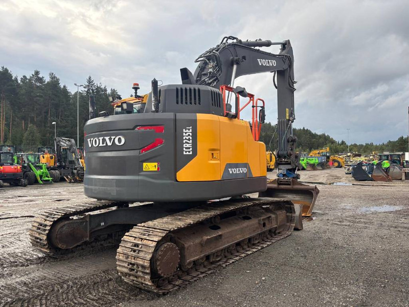 Volvo ECR235EL - Гусеничный экскаватор: фото 3 Volvo ECR235EL - Гусеничный экскаватор: фото 3