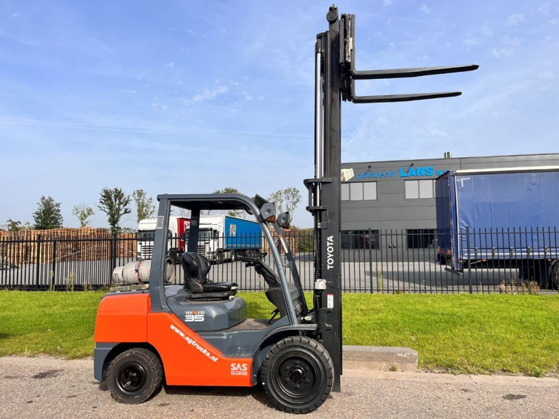 Toyota 02- 8FGJF35 - Газовый погрузчик: фото 5 Toyota 02- 8FGJF35 - Газовый погрузчик: фото 5