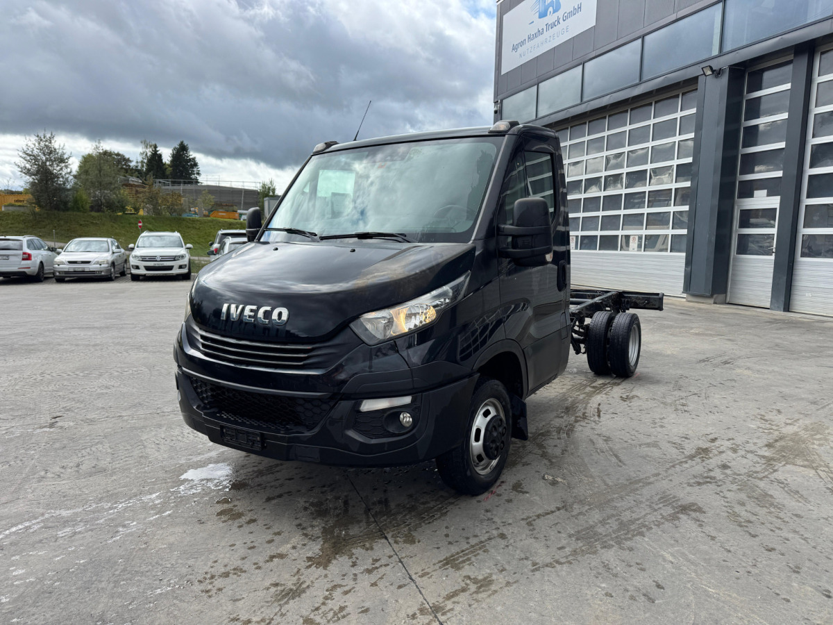IVECO 35C21 Daily - Грузовик-шасси: фото 1 IVECO 35C21 Daily - Грузовик-шасси: фото 1