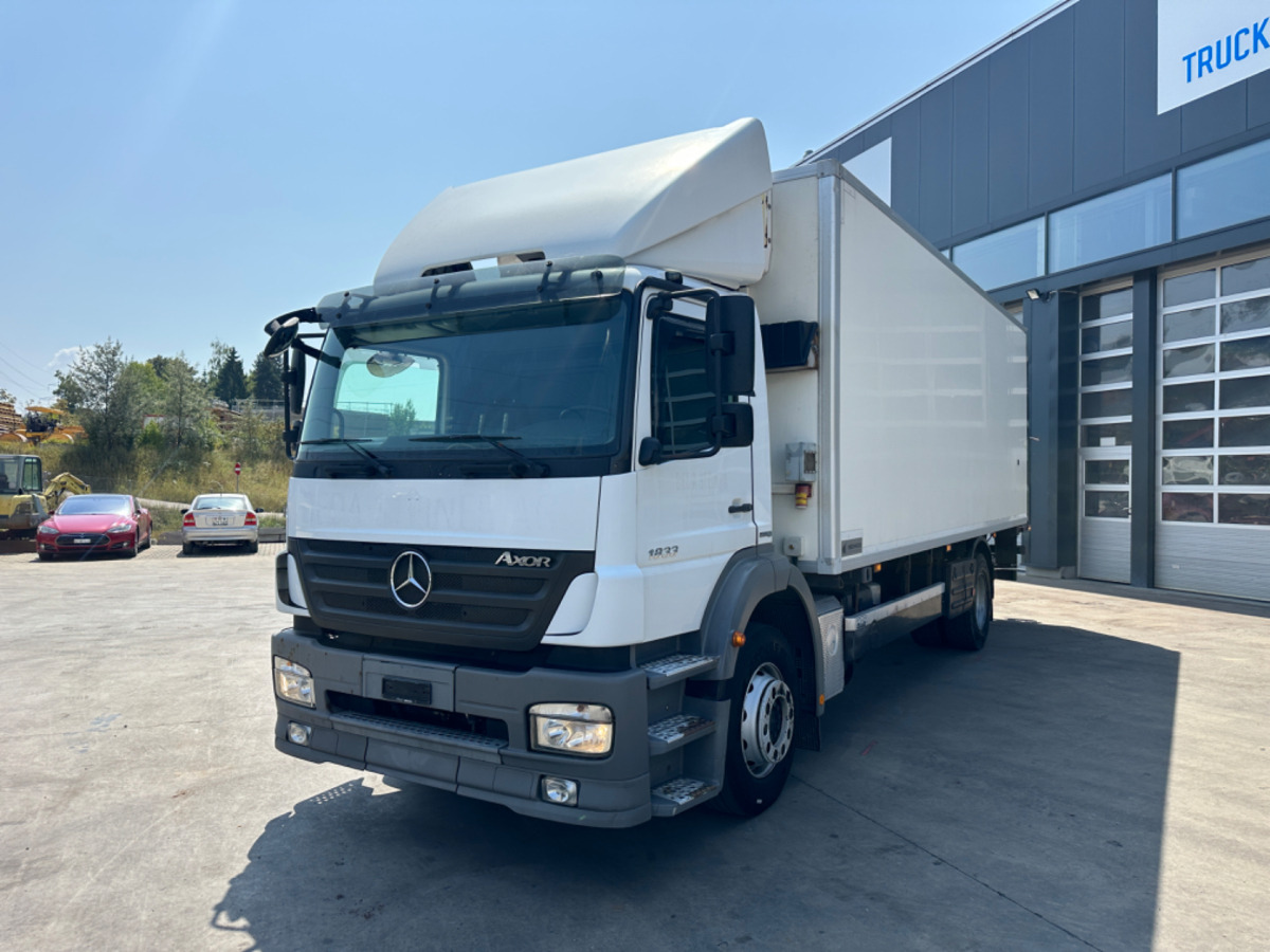 MERCEDES Axor 1833 4x2 Carrier Supra 850 Tiefkühler - Рефрижератор: фото 1 MERCEDES Axor 1833 4x2 Carrier Supra 850 Tiefkühler - Рефрижератор: фото 1