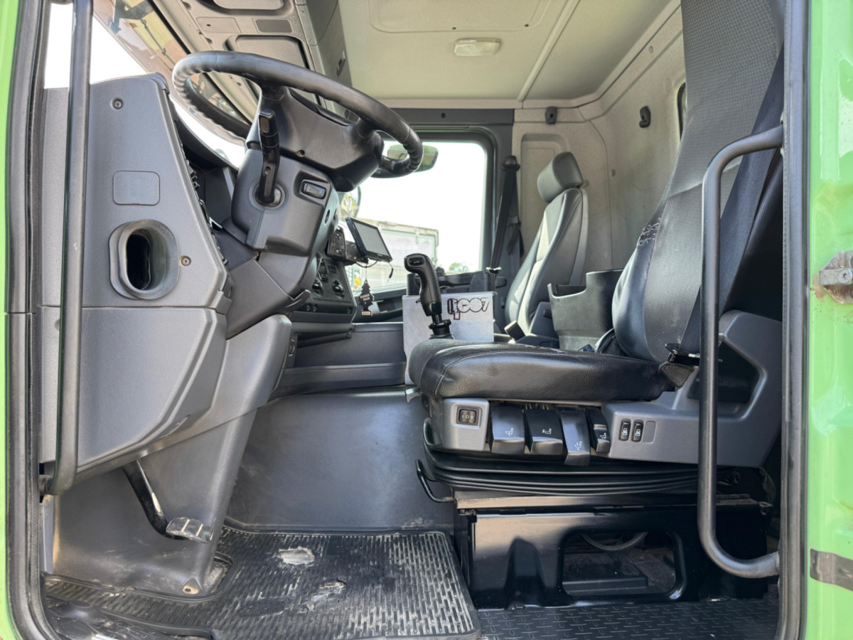 Портальный бункеровоз SCANIA G360 4x2 Gergen: фото 10 Портальный бункеровоз SCANIA G360 4x2 Gergen: фото 10