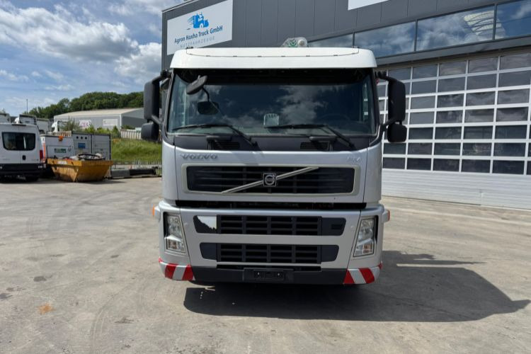 Volvo FM-400 4x2 Bonfiglioli 15000-4 - Автоманипулятор: фото 3 Volvo FM-400 4x2 Bonfiglioli 15000-4 - Автоманипулятор: фото 3