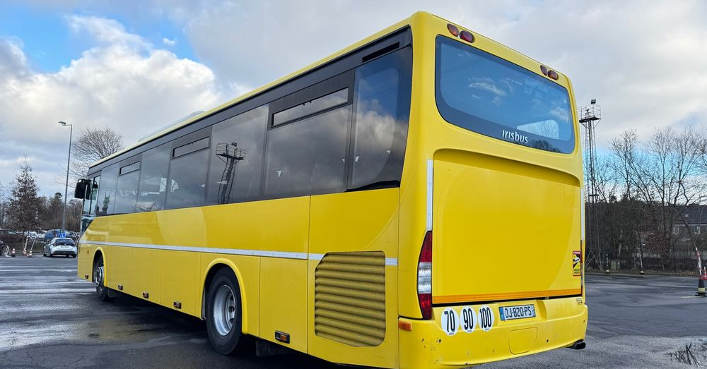 Irisbus Recreo Crosway / KLIMATYZACJA/ 59+1 miejsc/ tector / CENA: 78000zł netto - Пригородный автобус: фото 3 Irisbus Recreo Crosway / KLIMATYZACJA/ 59+1 miejsc/ tector / CENA: 78000zł netto - Пригородный автобус: фото 3