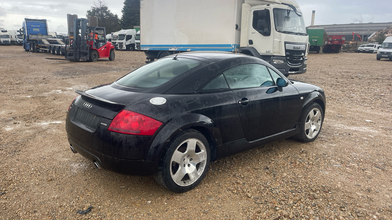 AUDI TT - Легковой автомобиль: фото 4 AUDI TT - Легковой автомобиль: фото 4