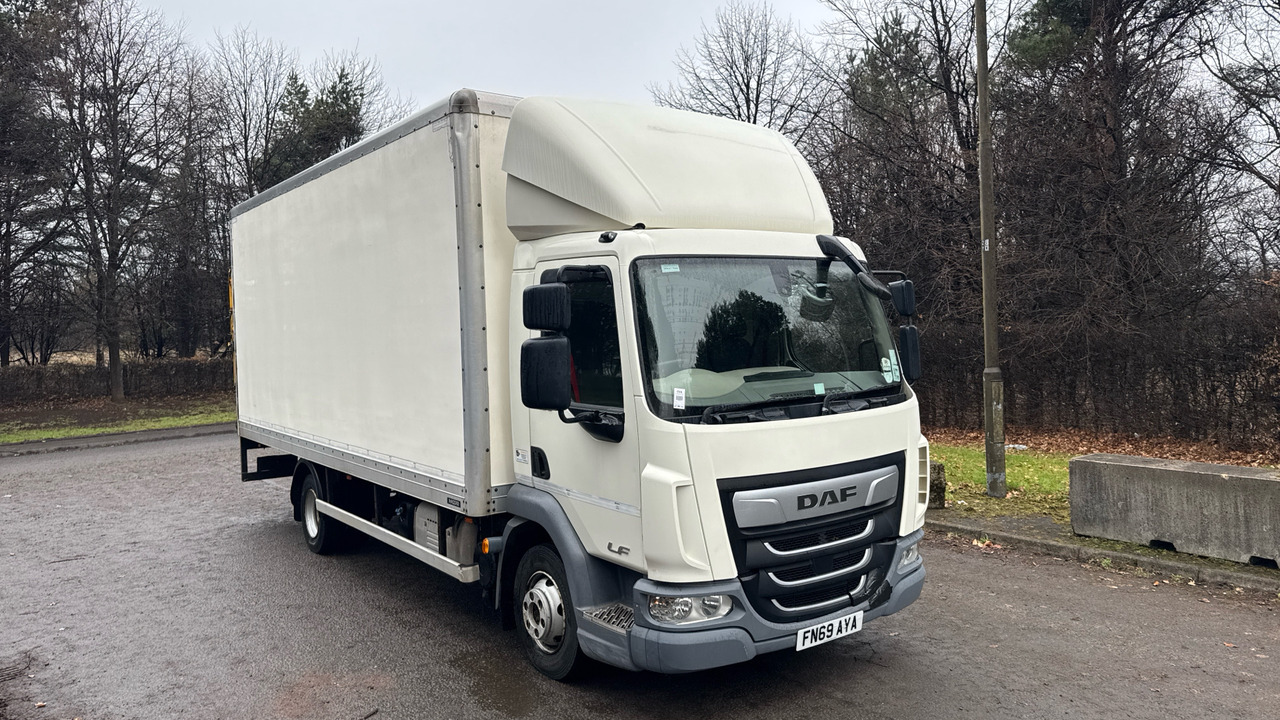 DAF LF 180 - Грузовик с закрытым кузовом: фото 1 DAF LF 180 - Грузовик с закрытым кузовом: фото 1