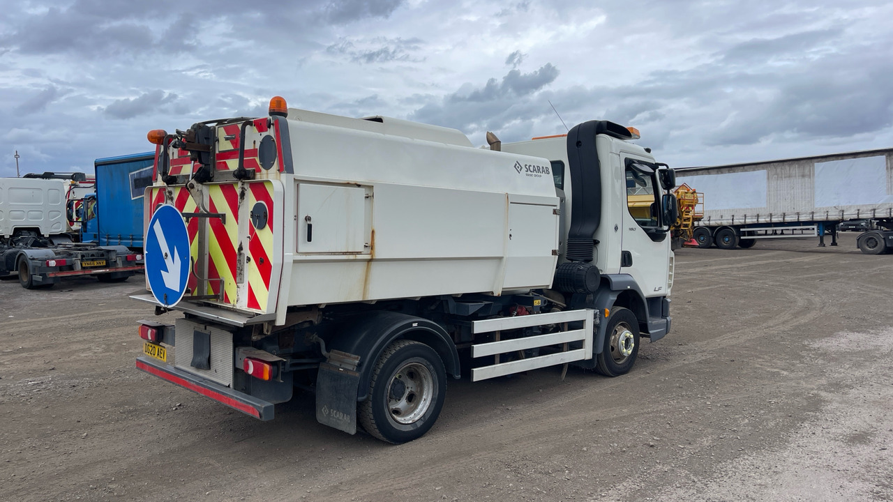 DAF LF 180 - Подметально-уборочная машина: фото 4 DAF LF 180 - Подметально-уборочная машина: фото 4