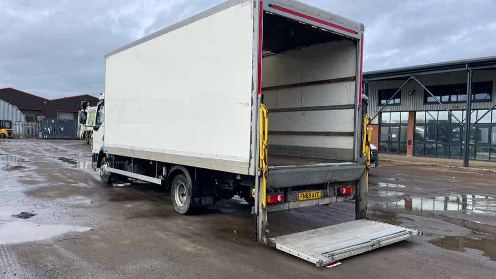 DAF LF 180 - Грузовик с закрытым кузовом: фото 3 DAF LF 180 - Грузовик с закрытым кузовом: фото 3