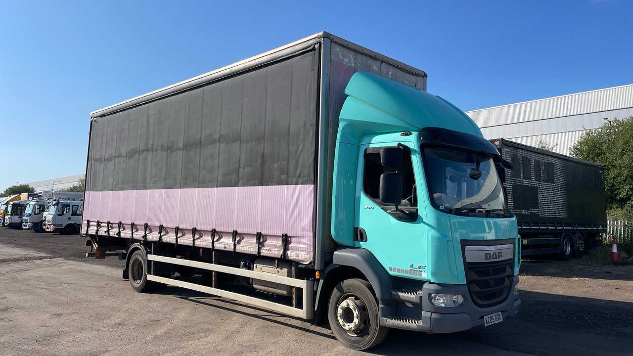 DAF LF 210 - Тентованный грузовик: фото 1 DAF LF 210 - Тентованный грузовик: фото 1