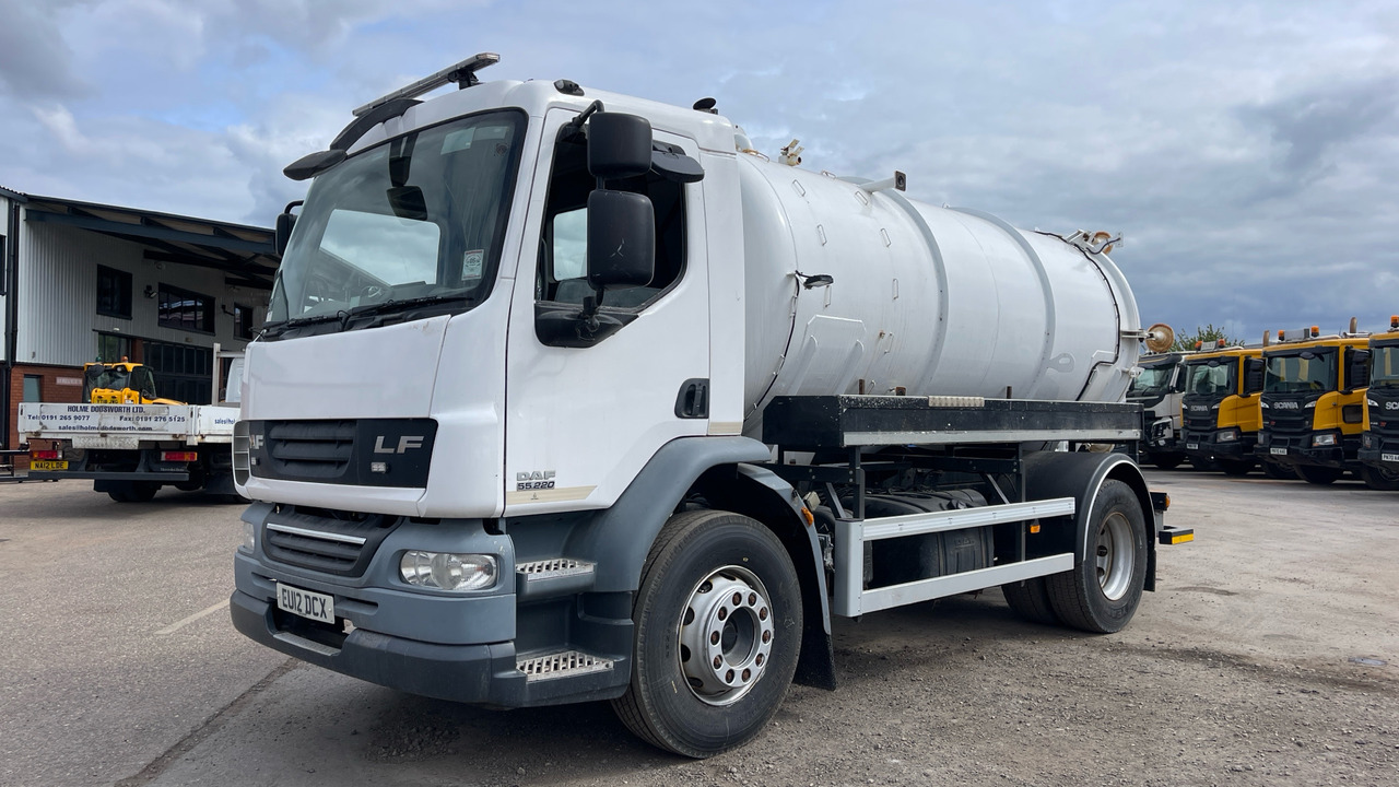 DAF LF 55.220 - Грузовик-цистерна: фото 2 DAF LF 55.220 - Грузовик-цистерна: фото 2