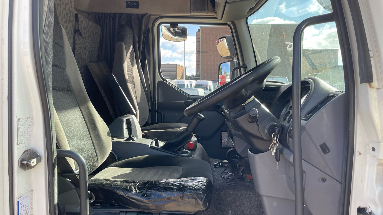 DAF LF 55.220 - Грузовик бортовой/ Платформа: фото 5 DAF LF 55.220 - Грузовик бортовой/ Платформа: фото 5