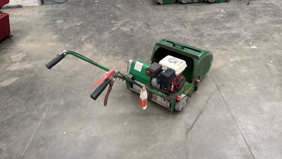 DENNIS FT510 PEDESTRIAN CYLINDER MOWER WITH 5K UNIT AND GRASS BOX - Газонокосилка: фото 1 DENNIS FT510 PEDESTRIAN CYLINDER MOWER WITH 5K UNIT AND GRASS BOX - Газонокосилка: фото 1