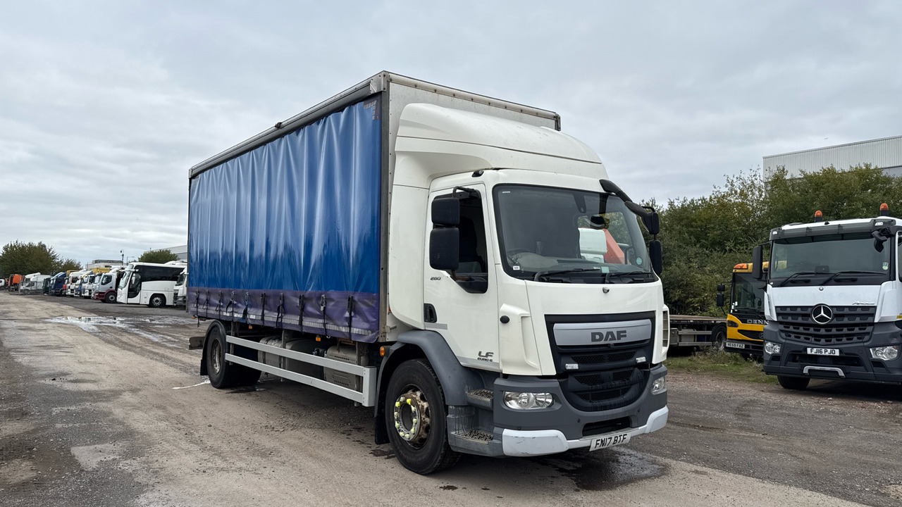 Daf LF 260 - Тентованный грузовик: фото 1 Daf LF 260 - Тентованный грузовик: фото 1
