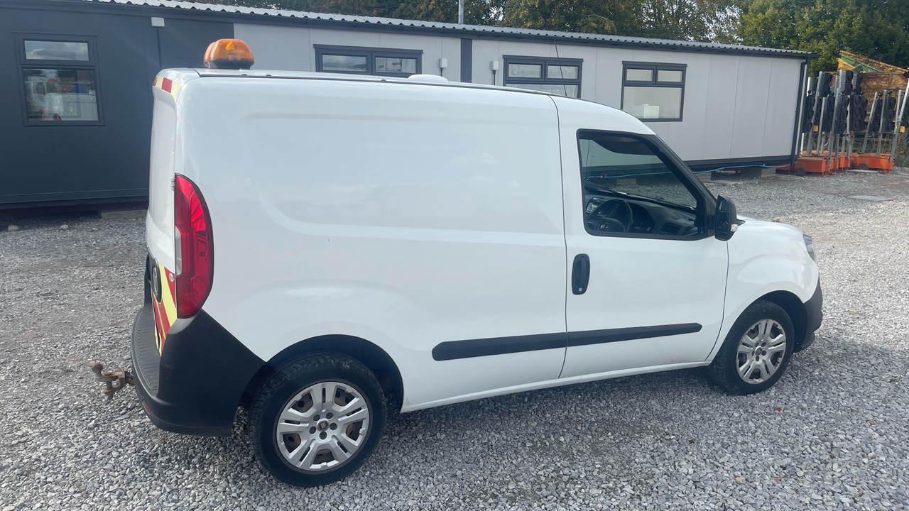 FIAT DOBLO 1.3 Multijet 16V 95PS - Легковой фургон: фото 4 FIAT DOBLO 1.3 Multijet 16V 95PS - Легковой фургон: фото 4
