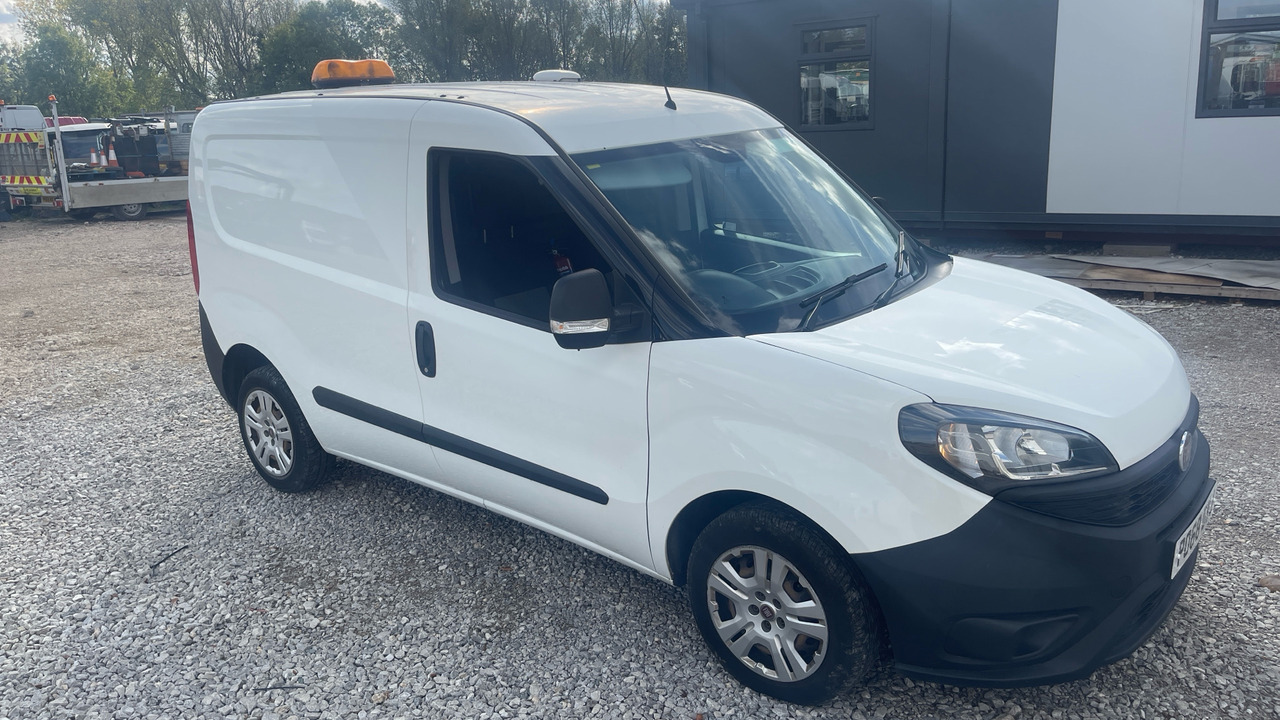 FIAT DOBLO 1.3 Multijet 16V 95PS - Легковой фургон: фото 1 FIAT DOBLO 1.3 Multijet 16V 95PS - Легковой фургон: фото 1