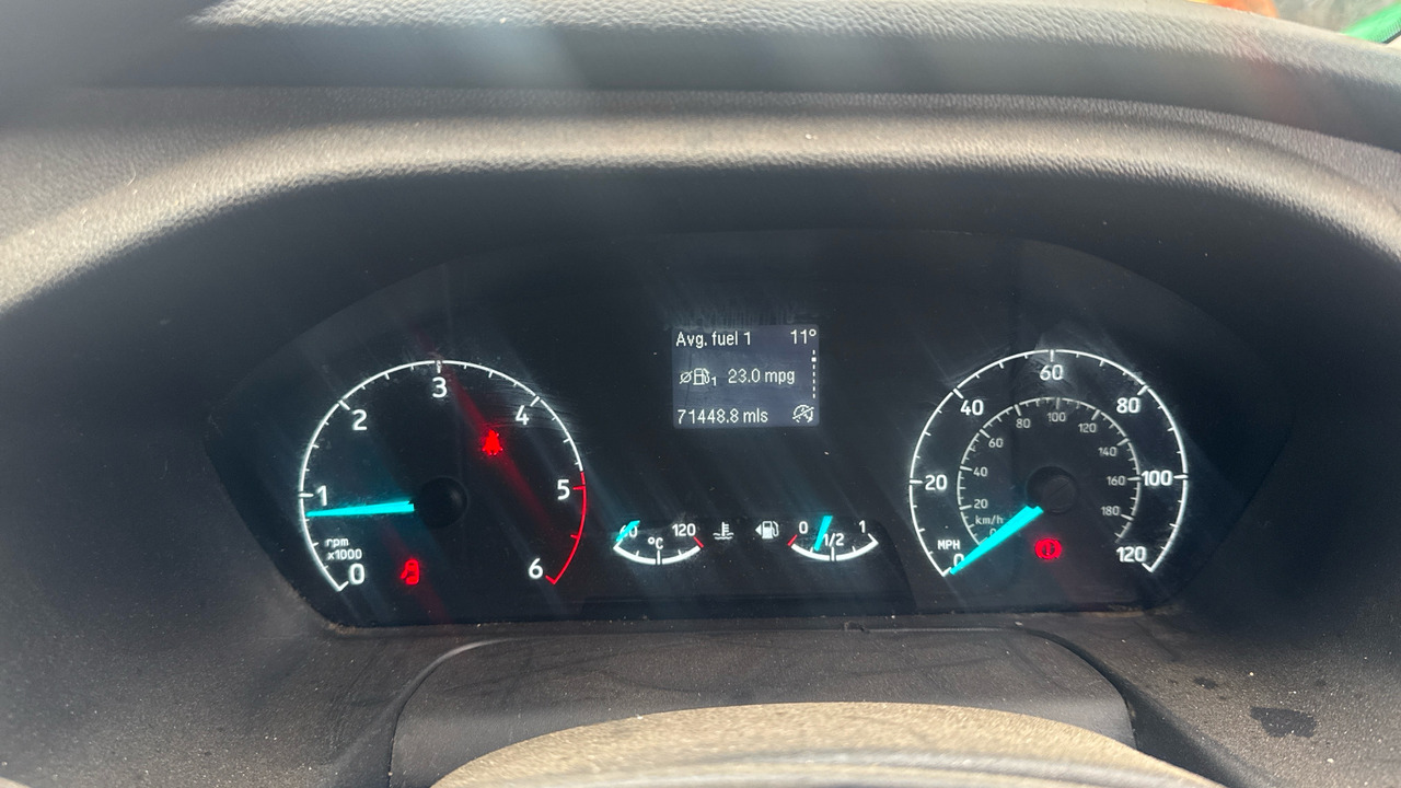 Цельнометаллический фургон FORD TRANSIT 2.0 EcoBlue 130ps Leader: фото 6