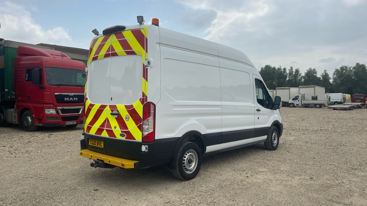 Ford Transit 350 2.0 ECO BLUE 130PS - Цельнометаллический фургон: фото 4 Ford Transit 350 2.0 ECO BLUE 130PS - Цельнометаллический фургон: фото 4