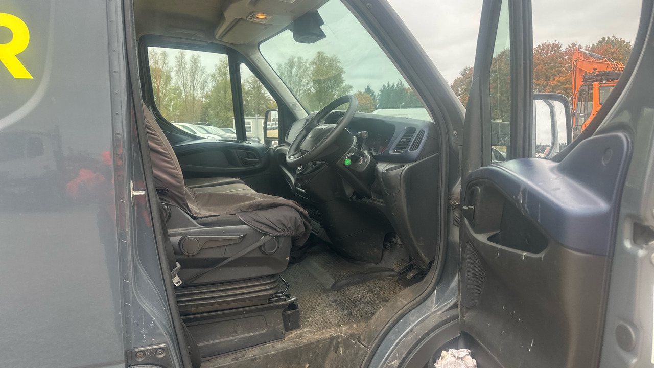 IVECO DAILY 35-210 - Цельнометаллический фургон: фото 5 IVECO DAILY 35-210 - Цельнометаллический фургон: фото 5