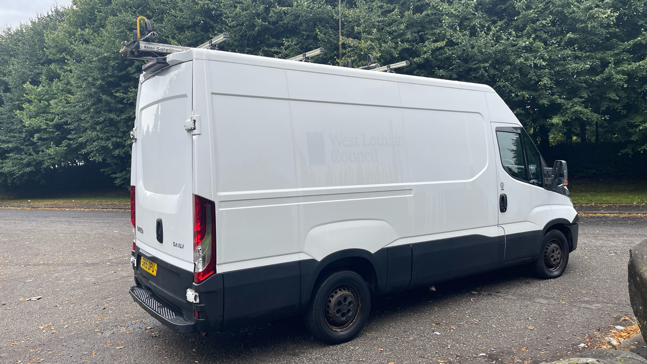 Iveco Daily 35-130 3520 WB - Цельнометаллический фургон: фото 4 Iveco Daily 35-130 3520 WB - Цельнометаллический фургон: фото 4