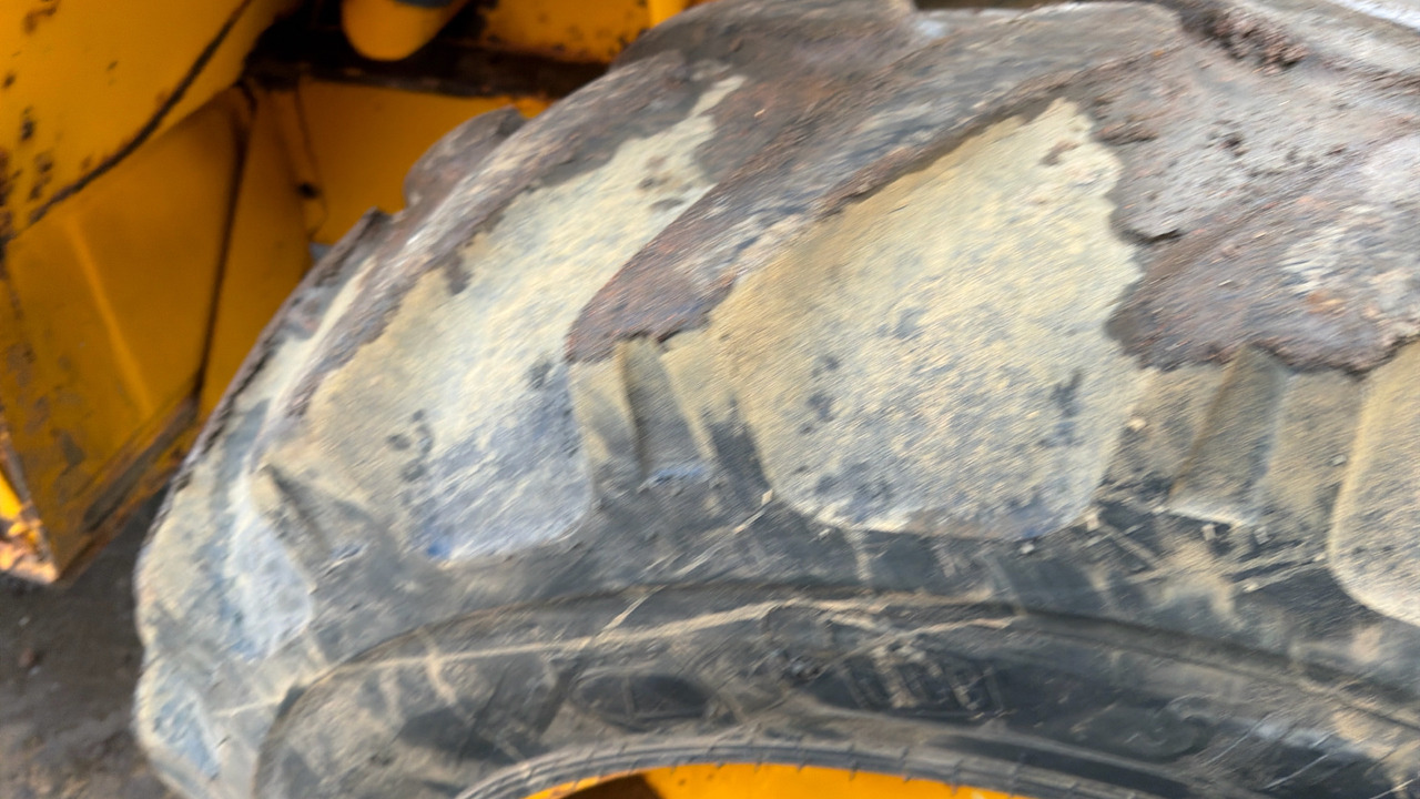 Телескопический погрузчик JCB 520-4: фото 12