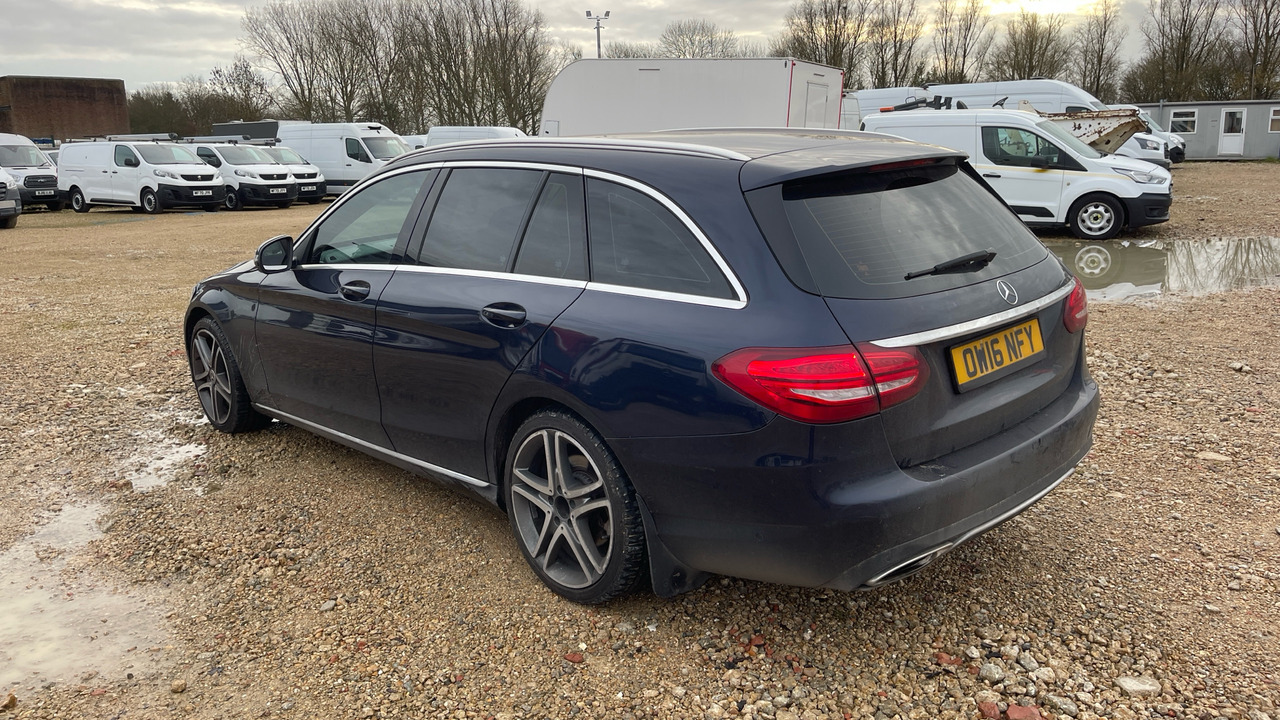 MERCEDES-BENZ C350 - Седан: фото 3 MERCEDES-BENZ C350 - Седан: фото 3