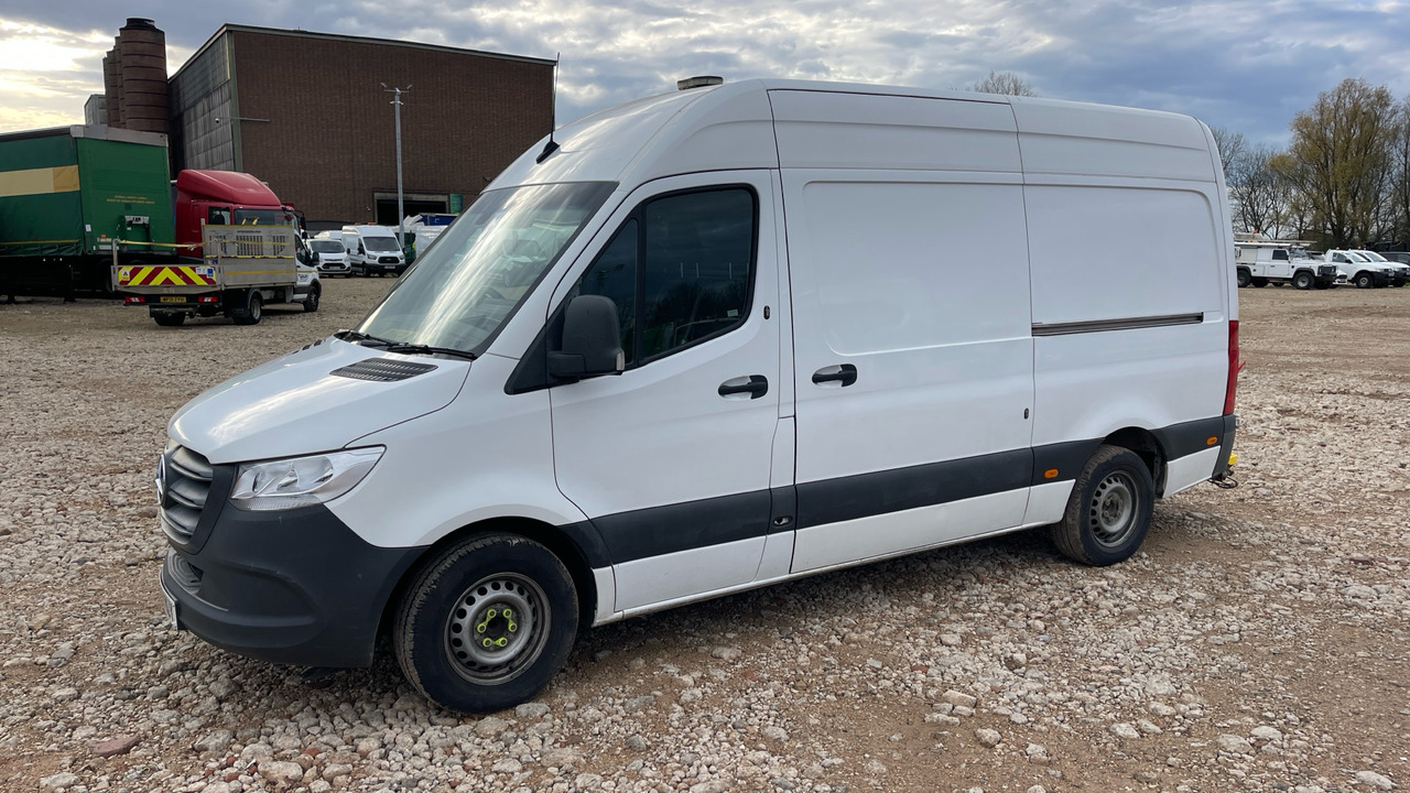 MERCEDES-BENZ SPRINTER 2.2 316 CDI - Цельнометаллический фургон: фото 2 MERCEDES-BENZ SPRINTER 2.2 316 CDI - Цельнометаллический фургон: фото 2
