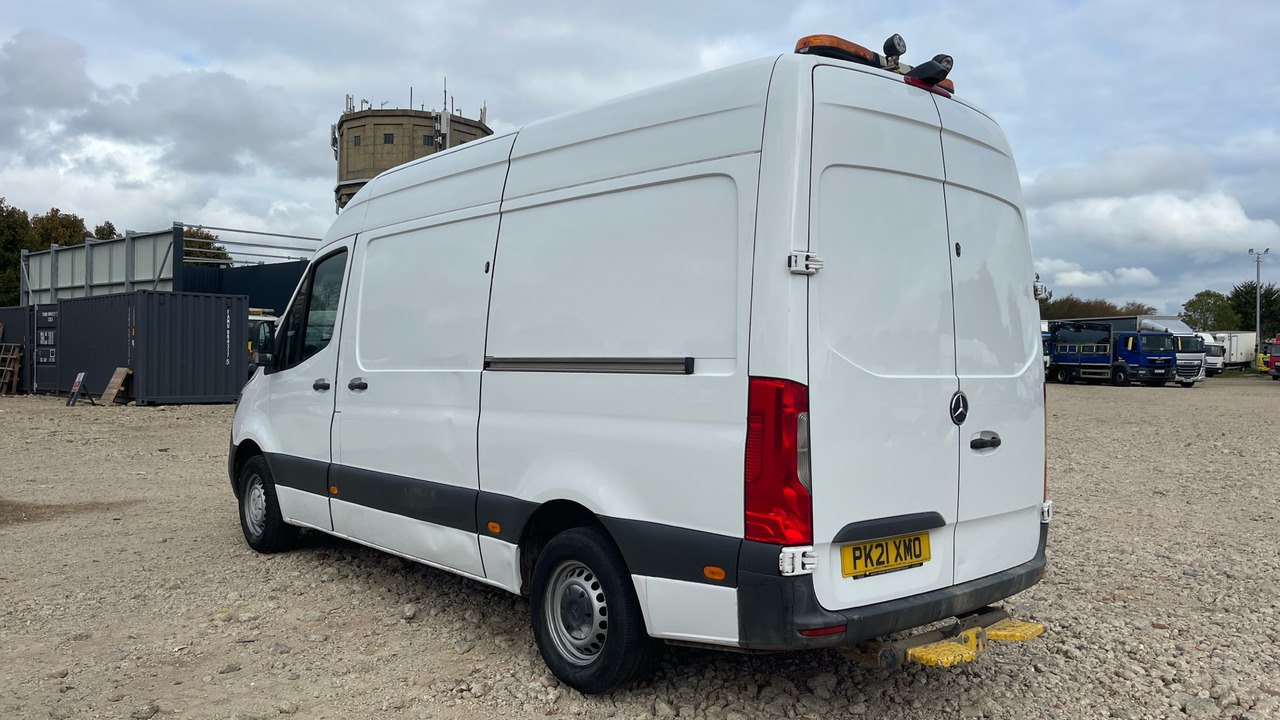 MERCEDES-BENZ SPRINTER 315 CDI - Цельнометаллический фургон: фото 4 MERCEDES-BENZ SPRINTER 315 CDI - Цельнометаллический фургон: фото 4