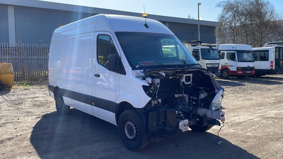 MERCEDES-BENZ SPRINTER 316 CDI - Цельнометаллический фургон: фото 1 MERCEDES-BENZ SPRINTER 316 CDI - Цельнометаллический фургон: фото 1