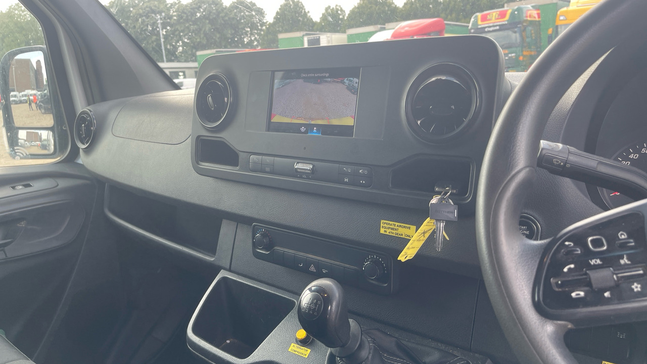 Цельнометаллический фургон Mercedes-Benz Sprinter 316 CDI: фото 7