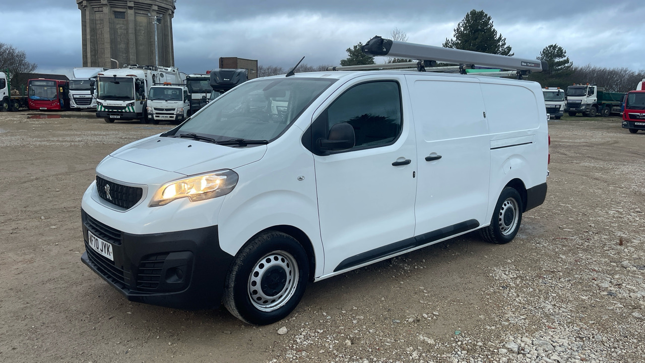 PEUGEOT EXPERT PROFESSBLIONAL 1.5 BLUEHDI - Цельнометаллический фургон: фото 2 PEUGEOT EXPERT PROFESSBLIONAL 1.5 BLUEHDI - Цельнометаллический фургон: фото 2