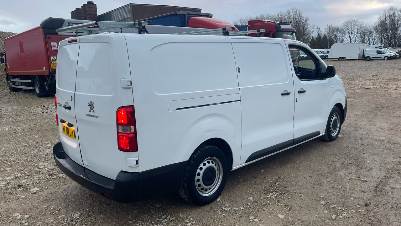 PEUGEOT EXPERT PROFESSBLIONAL 1.5 BLUEHDI - Цельнометаллический фургон: фото 4 PEUGEOT EXPERT PROFESSBLIONAL 1.5 BLUEHDI - Цельнометаллический фургон: фото 4